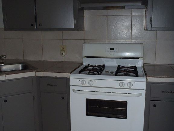 4th image of 2209-B E Stassney Ln