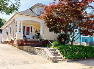 36 Lindy Ave, Providence, RI 02908