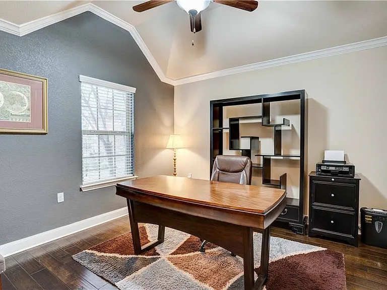 12407 Altamira St — Photo 28