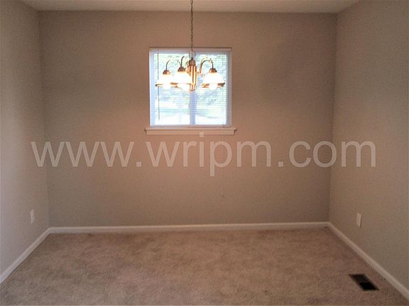 5th image of 36 Rambleton Dr