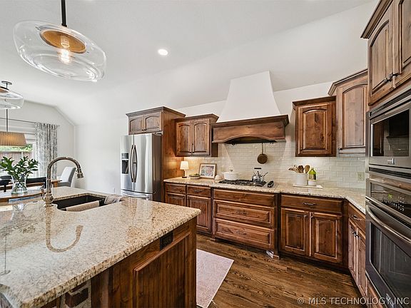 5th image of 8340 N 66th East Ave