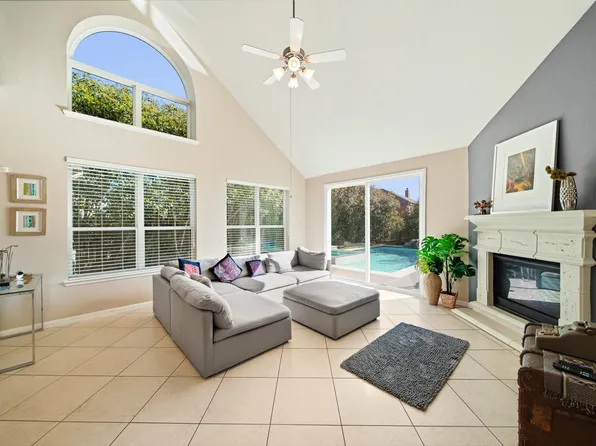 27406 Starlight Canyon Ln, Katy, TX 77494