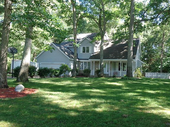 2nd image of 3117 N Riverwood Dr