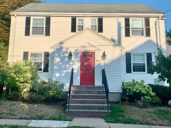 28 Bromfield St #21, Watertown, MA 02472
