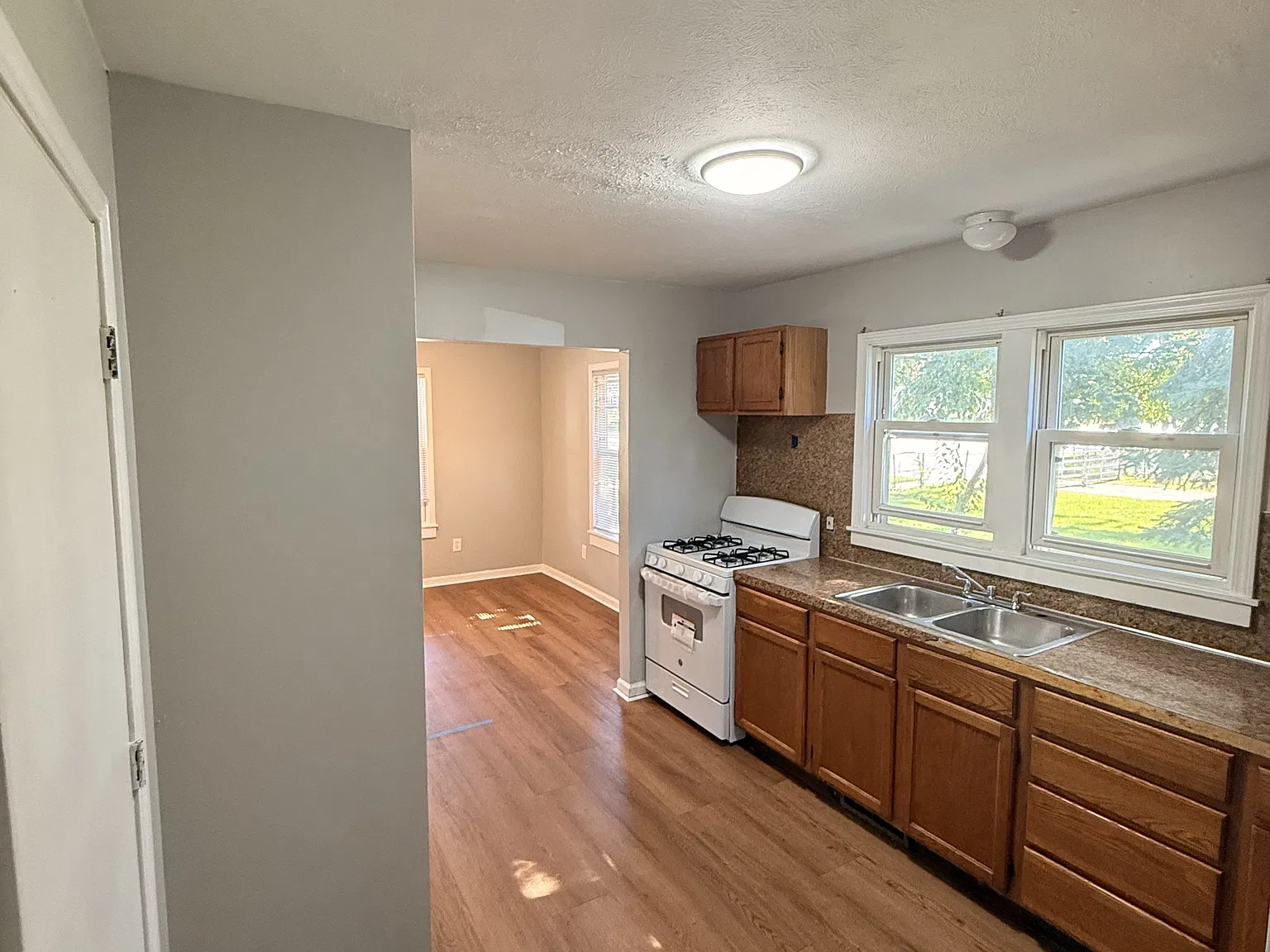 3411 Byron Center Ave SW - 1 — Photo 2