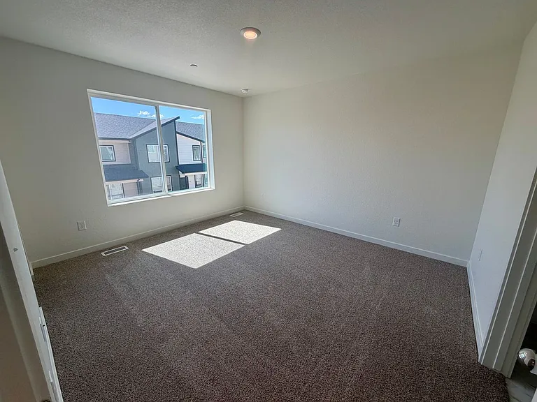 3913 Net St — Photo 12