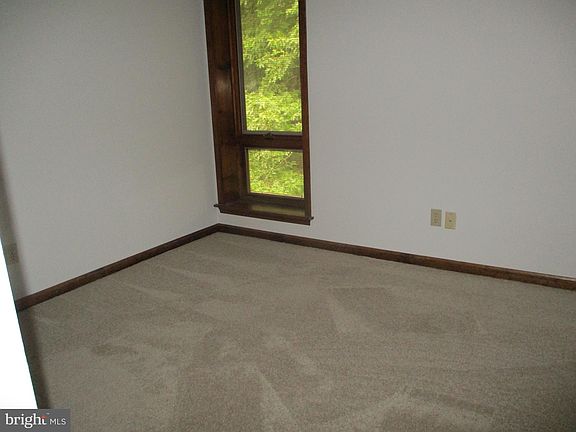 5th image of 44691 White Oak Ct #511
