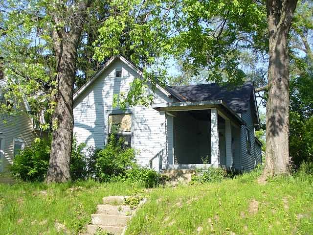 1st image of 1109 N Jefferson Ave