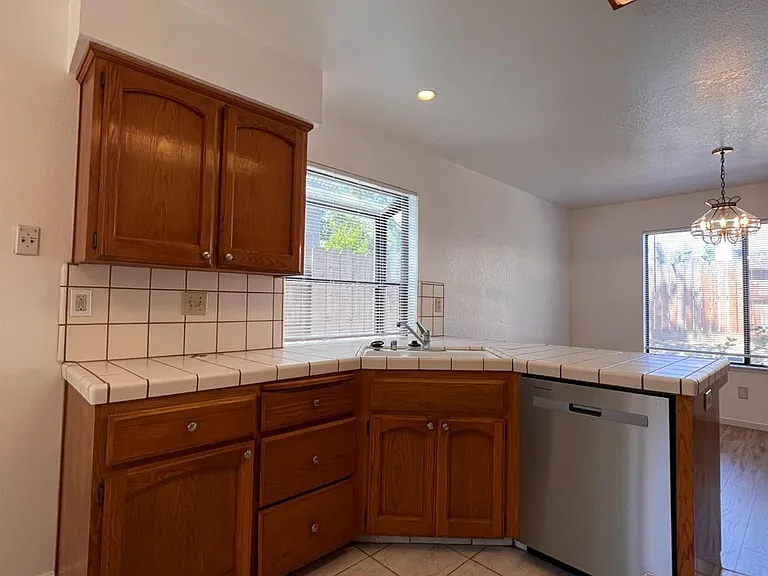 479 E Alluvial Ave #103 — Photo 13