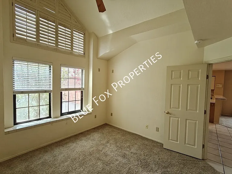 131 E Horizon Cir — Photo 21