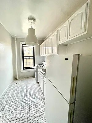 Rented by Pear NYC LLC | media 30