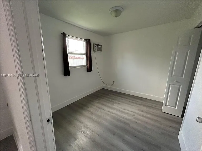 11239 SW 5th Ter — Photo 14