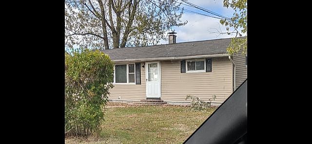 2nd image of 49 Spruce St