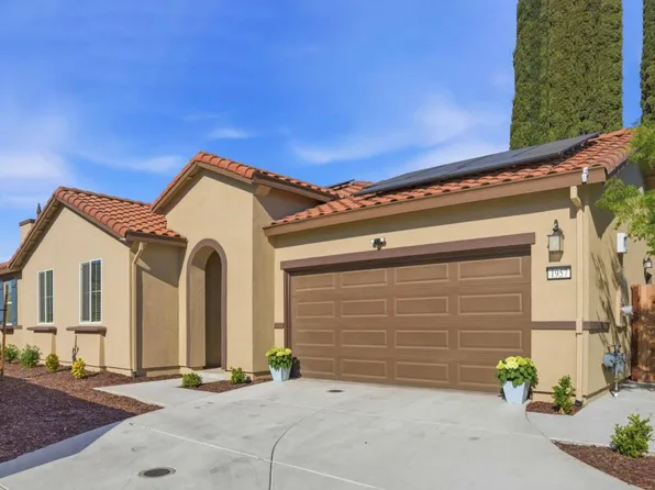 1957 Apiary Way, Hughson, CA 95326