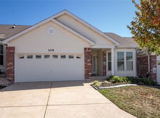 105 Twelve Oaks Dr #1C, Saint Peters, MO 63376