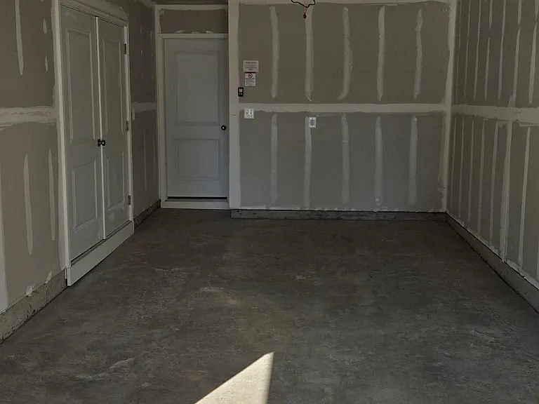 1308 Cedar Valley Rd — Photo 19