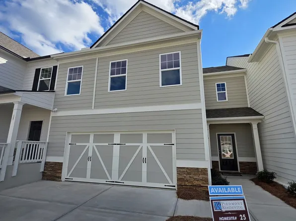 19 Umber Ln, Newnan, GA 30263