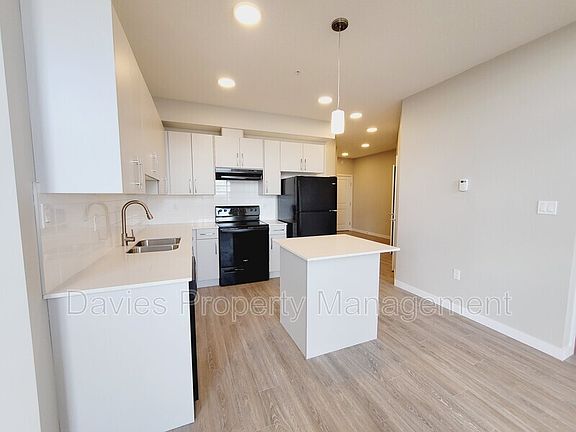 2nd image of 12814 66th St NW