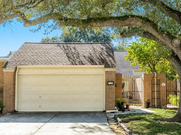 1814 Veranda Dr, West Columbia, TX 77486