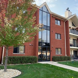 18112 Rita Rd APT 2A, Tinley Park, IL, 60477