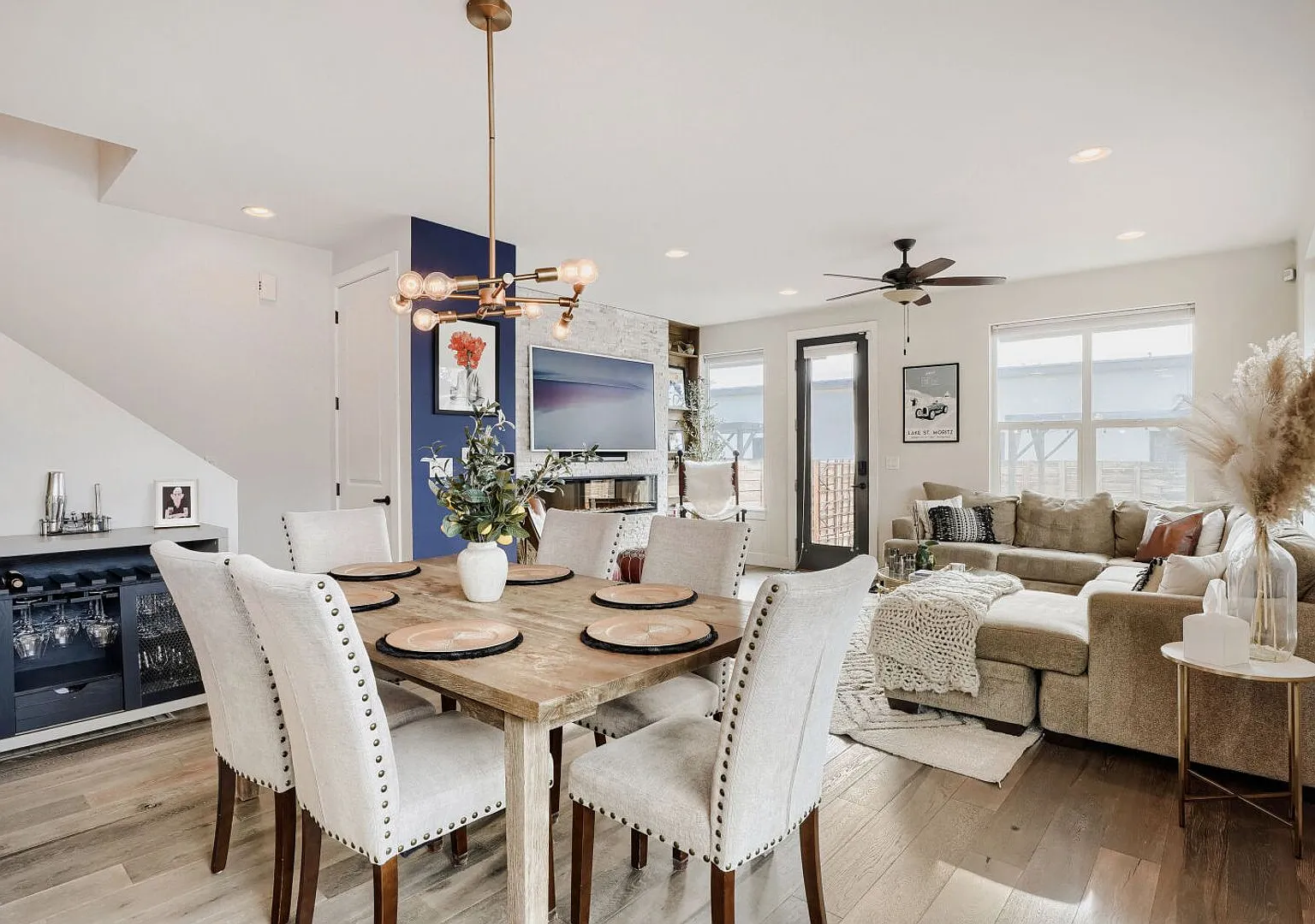 Bright & Inviting Home | Access to All — Photo 2