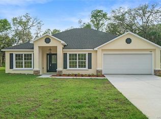 8102 N Flame Vine Way, Crystal River, FL 34428