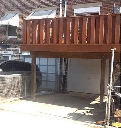 3rd image of 4536 Oakmont St