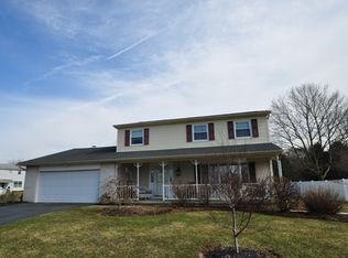 450 Dogwood Ln, Nazareth, PA 18064