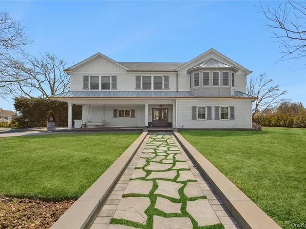 315 Hewlett Neck Road, Hewlett Neck, NY 11598