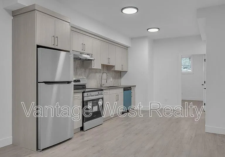 3576B Silver Way — Photo 1