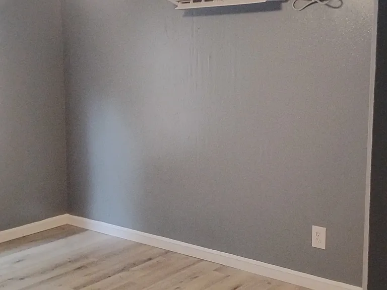 800 Denton Blvd NW #7 — Photo 3