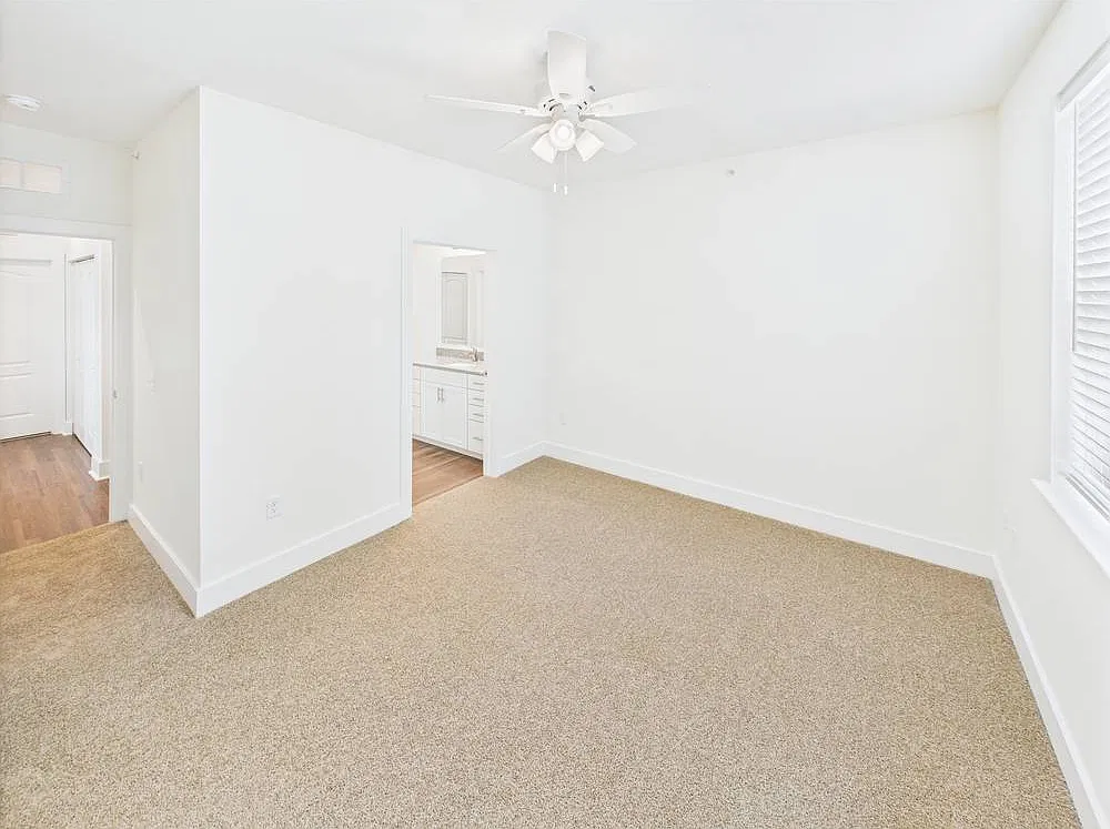2 bed, 1180 sqft, $2,029 — Photo 4