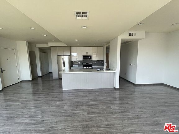 4th image of 10815 Missouri Ave APT 302