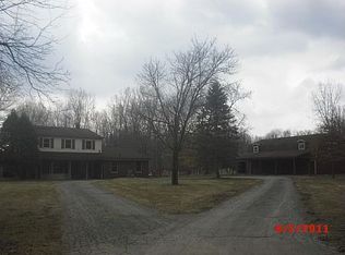 11643 Chase Lake Rd, Webberville, MI 48892
