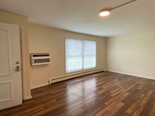 3228 Seneca Tpke APT 1