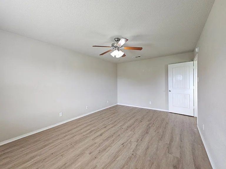 3804 Ida Dr — Photo 10