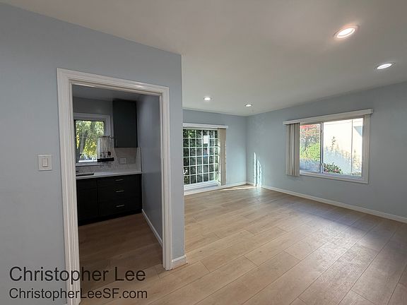 5th image of 1433 Jasmine St #1
