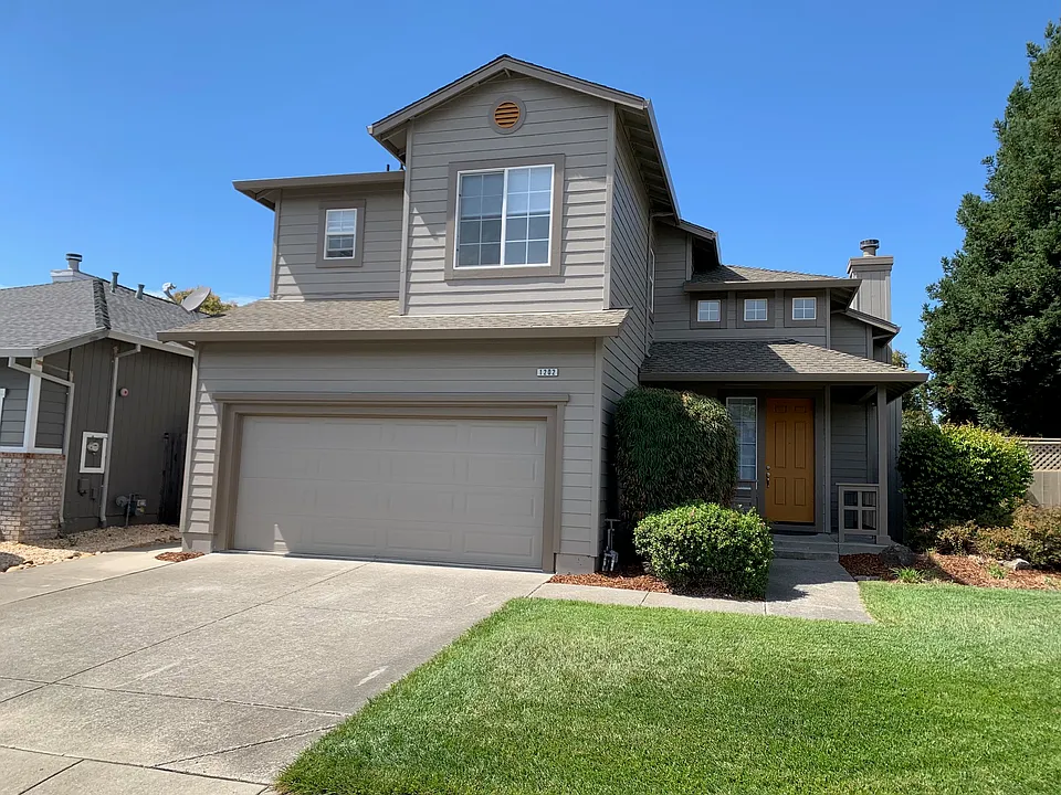1202 Mateo Dr