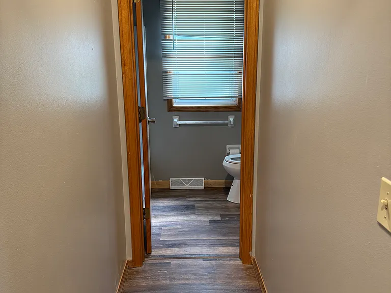 4912 Wellington Ave — Photo 11