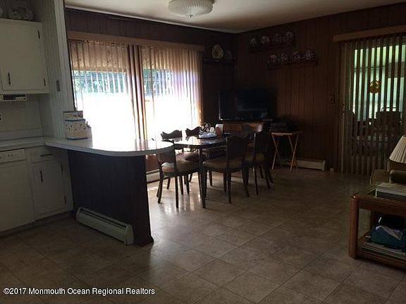 4th image of 72 Barbados Dr S
