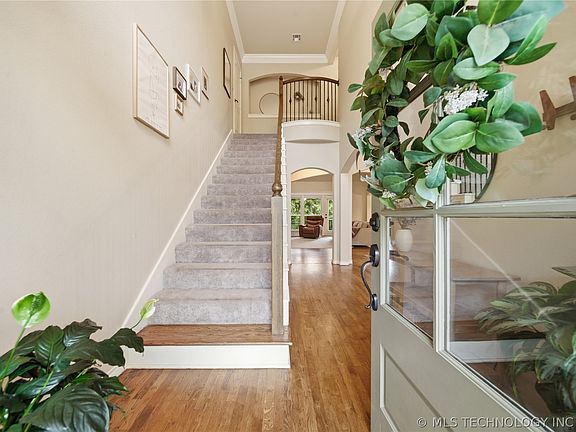 4th image of 2202 S 113th West Ct