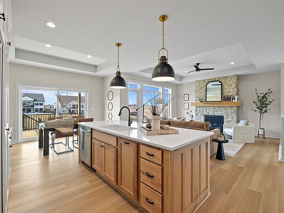 3rd image of 2301 Green Leaf Cir