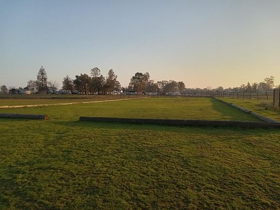 3rd image of 0 20th St