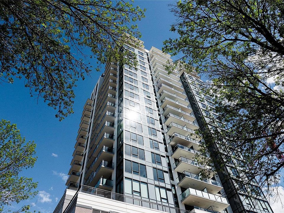 1st image of 1471 Saint Paul St #701