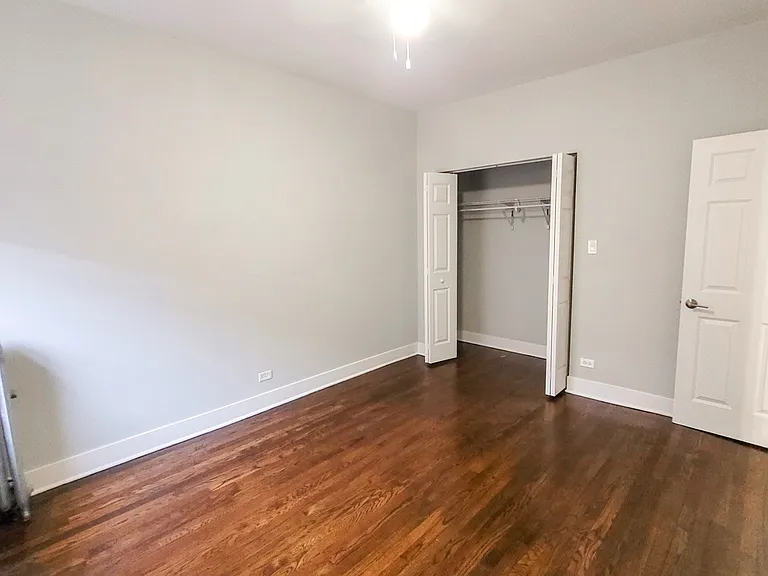 5527-5537 S Everett Ave — Photo 12