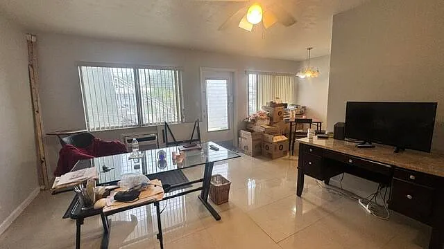 2 bed, 1.0 bath, 700 sqft, $1,750 — Photo 3