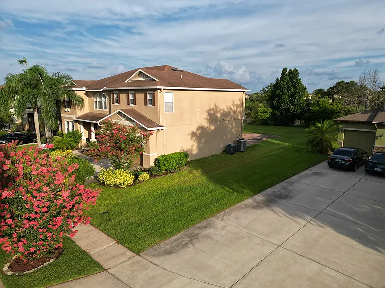 10124 Malpas Point — Photo 6