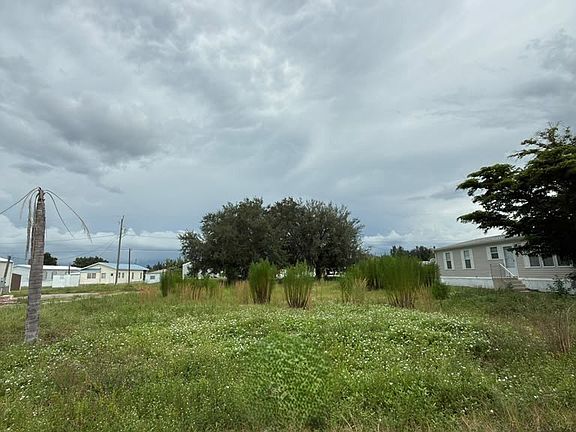 2nd image of 29186 Marylu Ave