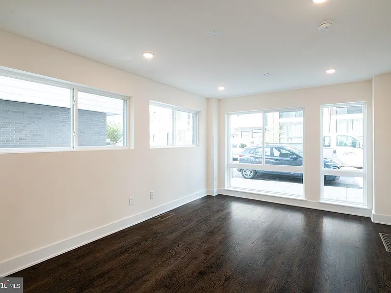 1429 Germantown Ave #1-A — Photo 3