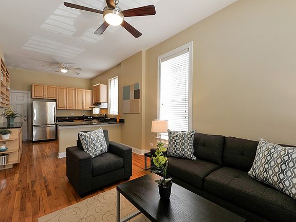 2nd image of 2717 W Evergreen Ave #1S